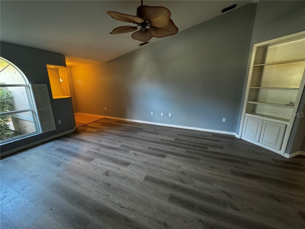 2082 Old Arbor Court Sarasota FL 34232 TB8445624 image14