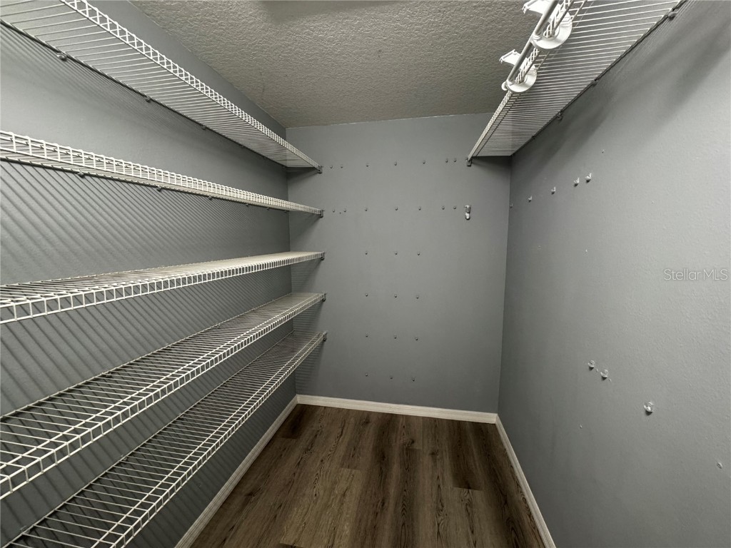 2082 Old Arbor Court Sarasota FL 34232 TB8445624 image7