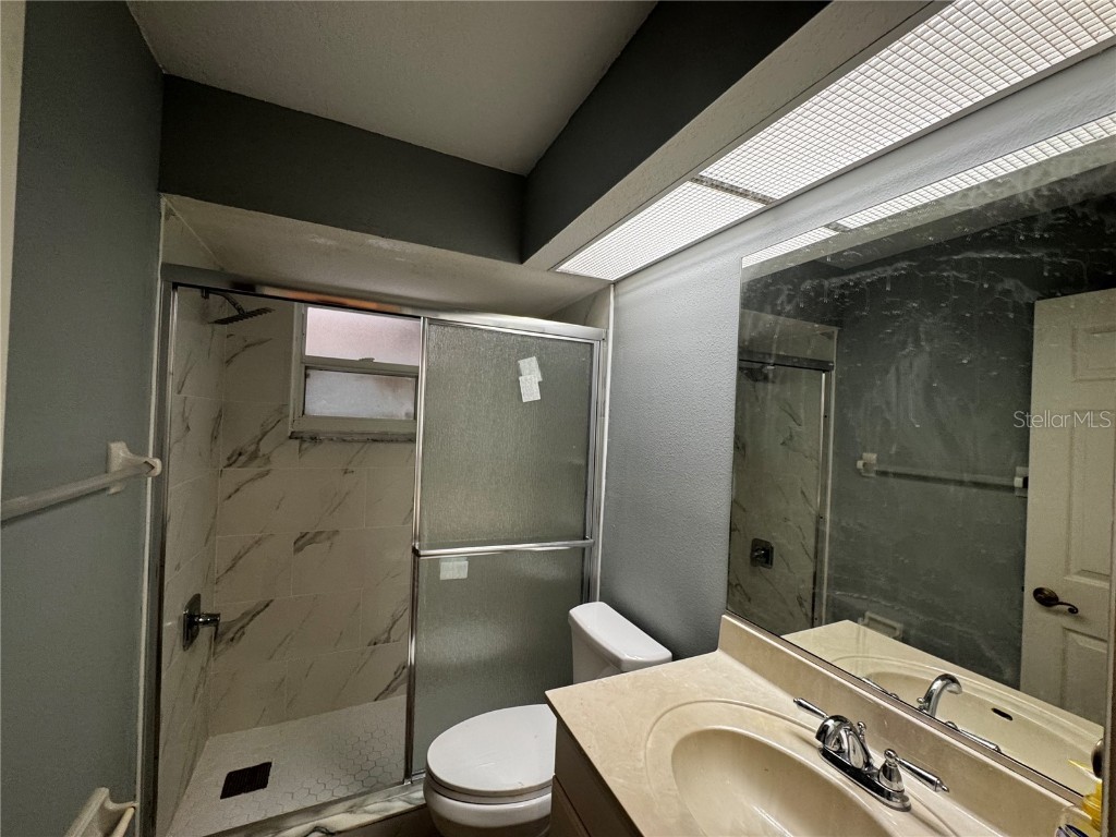 2082 Old Arbor Court Sarasota FL 34232 TB8445624 image8