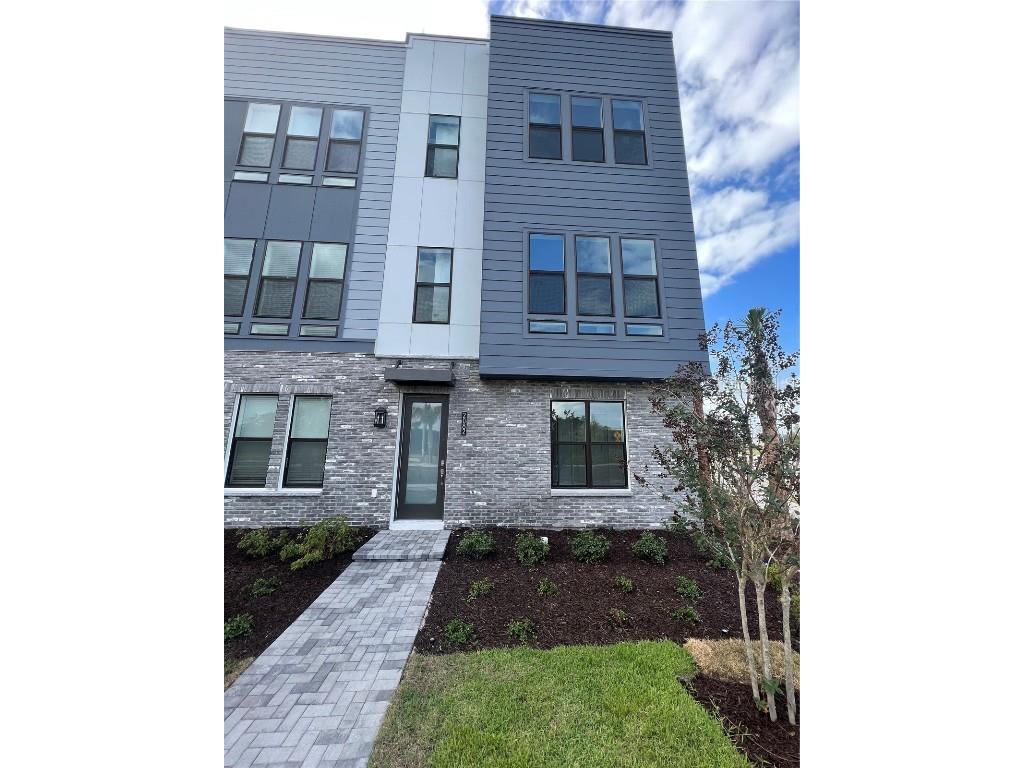 2082 Packing District Way Orlando FL 32804 O6149832 image1