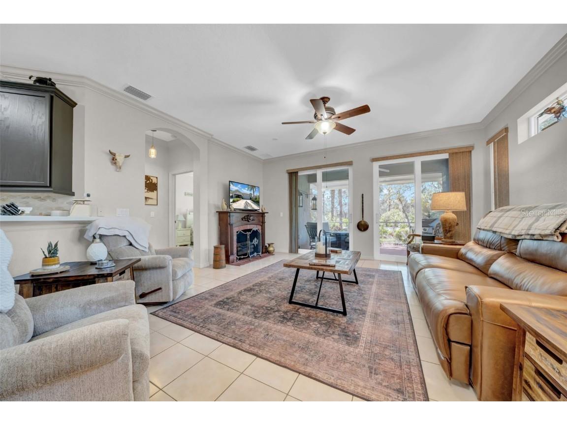 2082 Sifield Greens Way #3 Sun City Center FL 33573 TB8360098 image4