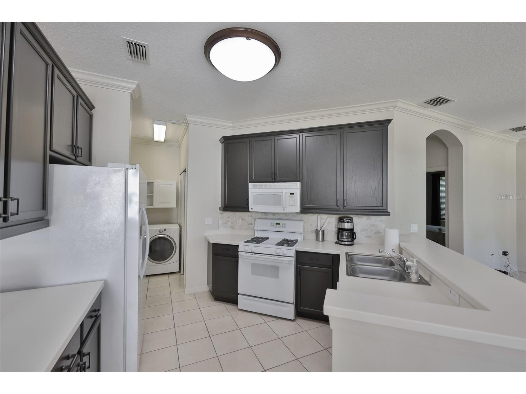 2082 Sifield Greens Way #3 Sun City Center FL 33573 TB8495916 image15