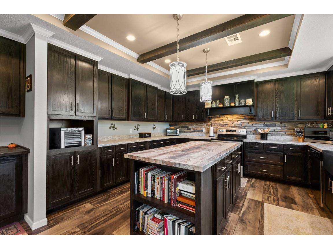 2083 Sr 50 Webster FL 33597 TB8437034 image9