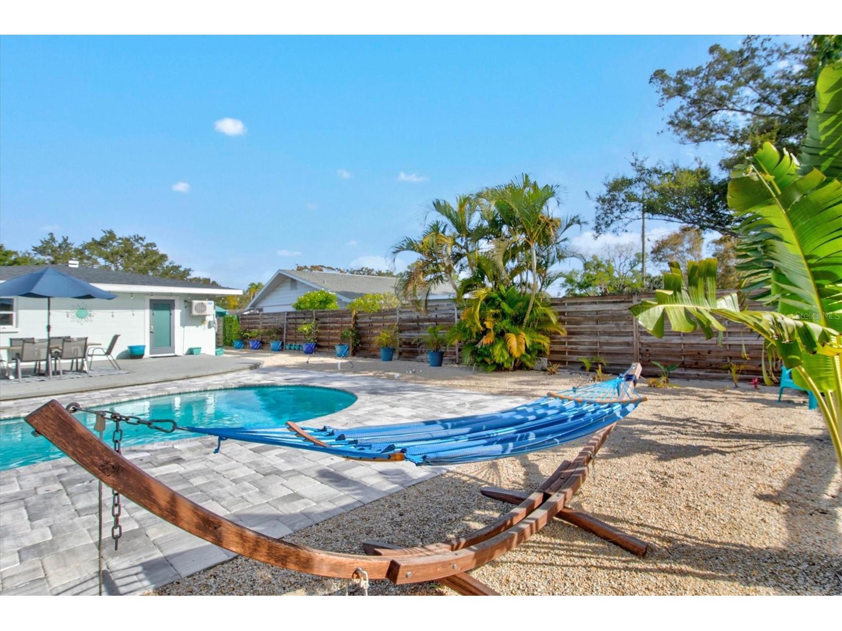 2084 Grove Street #B Sarasota FL 34239 A4689586 image20