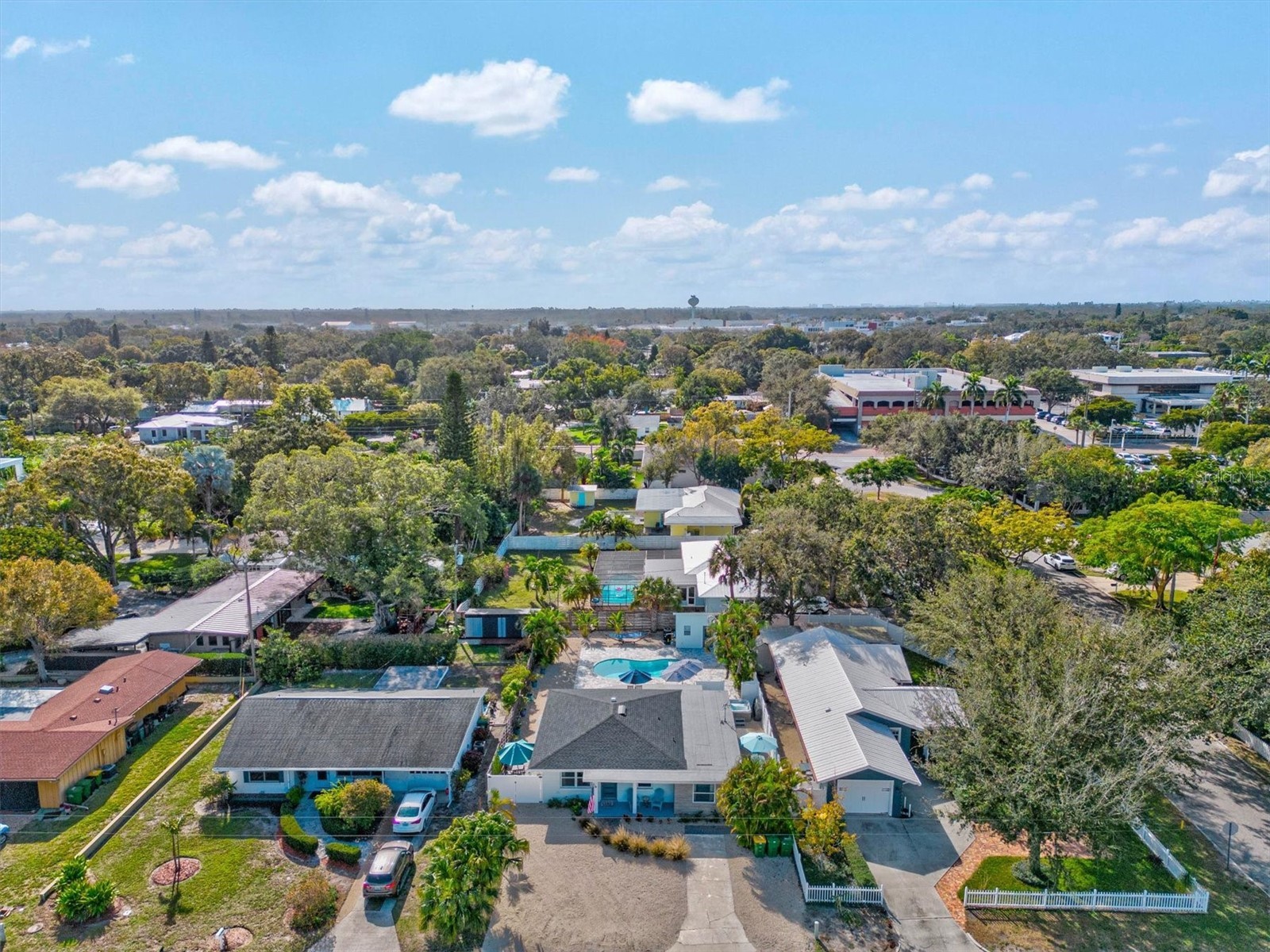2084 Grove Street #B Sarasota FL 34239 A4689586 image24