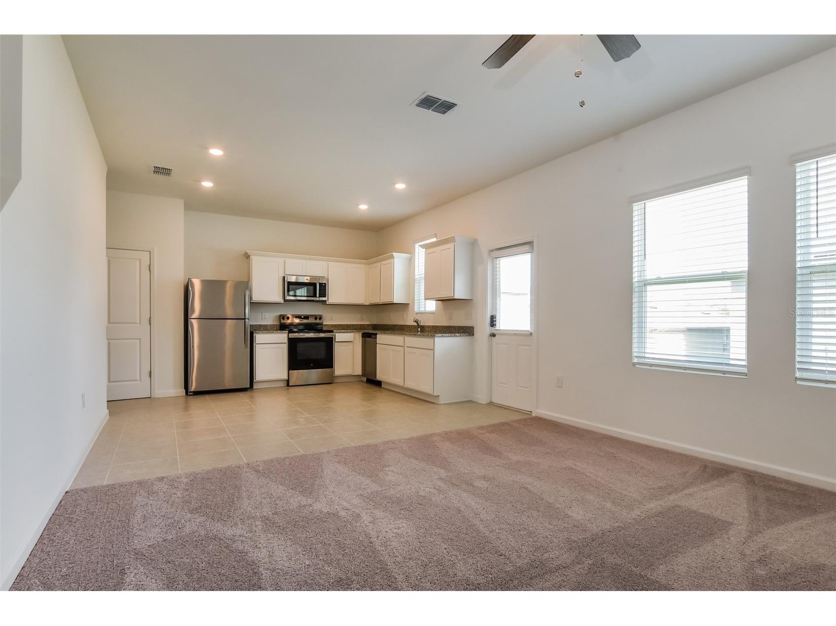 2084 Hemingway Circle Groveland FL 34736 O6395376 image3