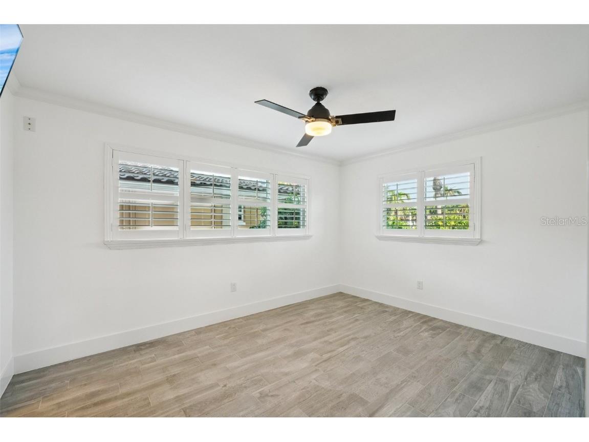 2085 Massachusetts Avenue NE Saint Petersburg FL 33703 - TAMPA BAY TB8414755 image22