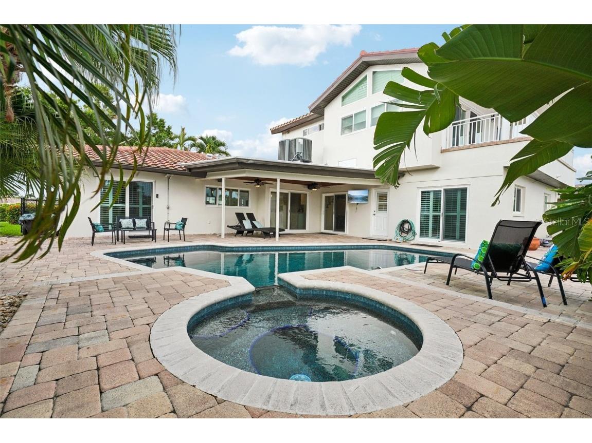 2085 Massachusetts Avenue NE Saint Petersburg FL 33703 - TAMPA BAY TB8414755 image36