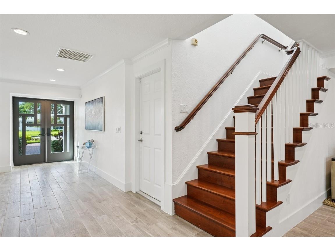 2085 Massachusetts Avenue NE Saint Petersburg FL 33703 - TAMPA BAY TB8414755 image4