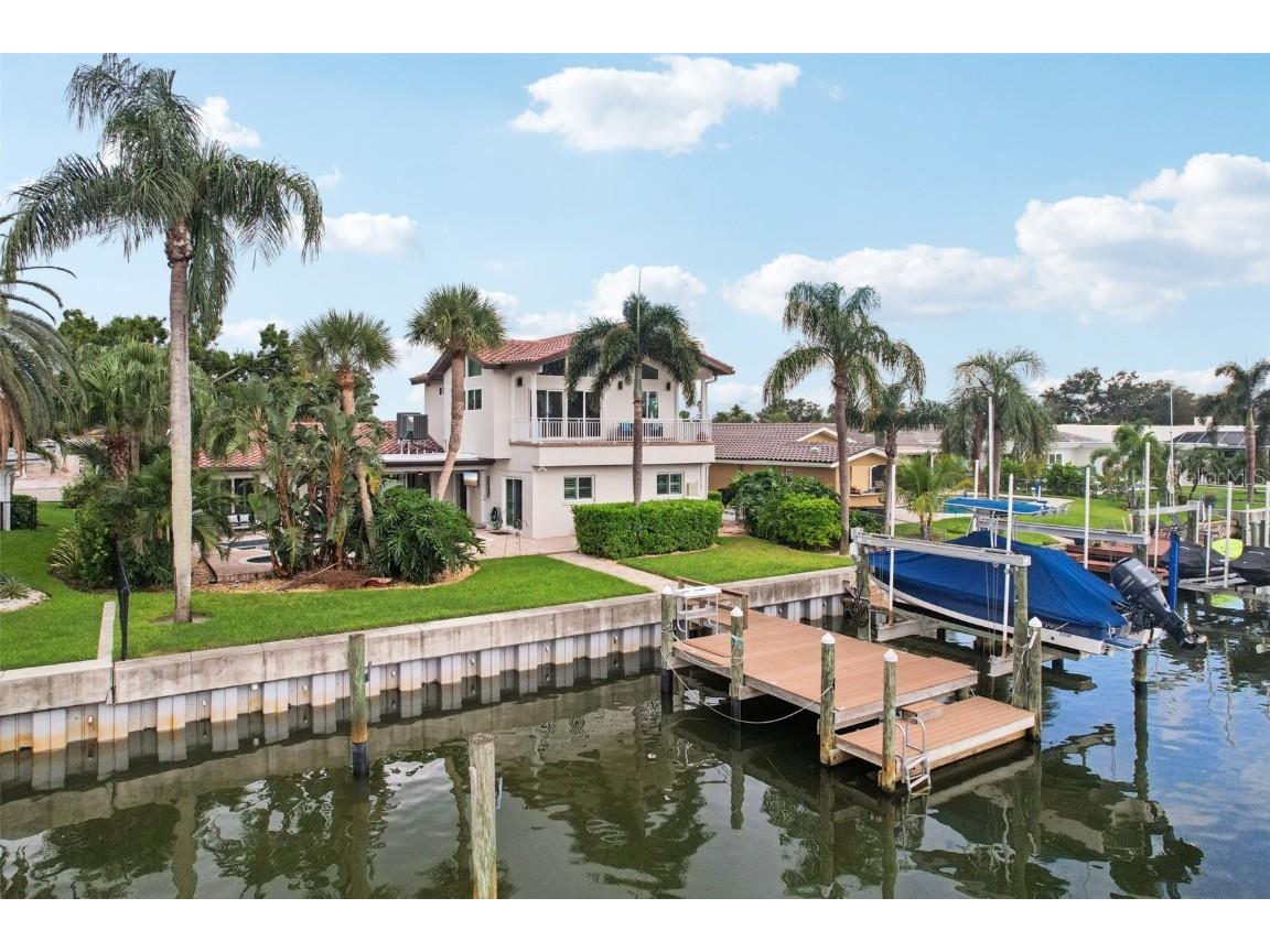 2085 Massachusetts Avenue NE Saint Petersburg FL 33703 - TAMPA BAY TB8414755 image43