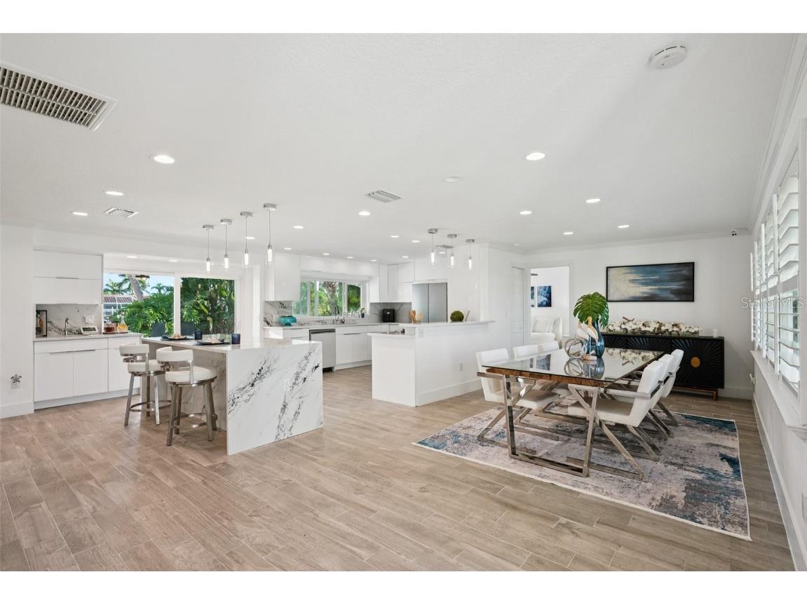 2085 Massachusetts Avenue NE Saint Petersburg FL 33703 - TAMPA BAY TB8414755 image5