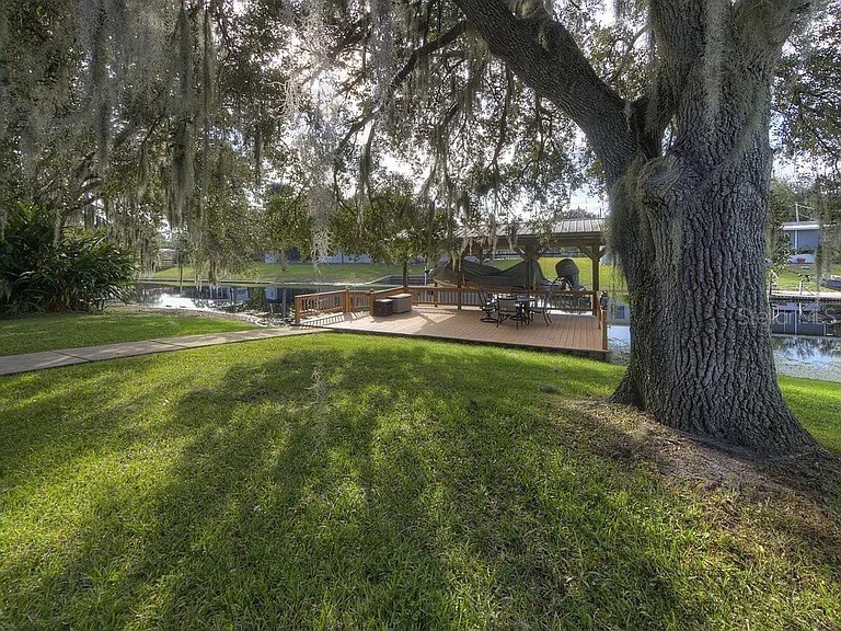 2086 Starboard Drive Geneva FL 32732 OM723829 image29