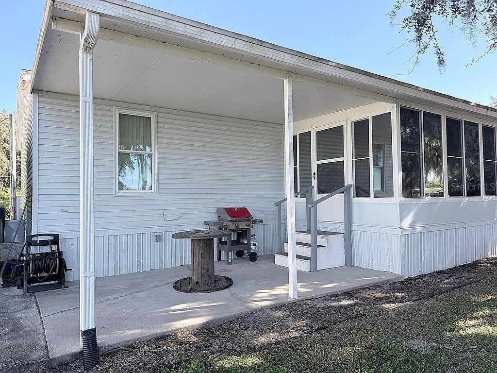 2086 Starboard Drive Geneva FL 32732 OM723829 image9