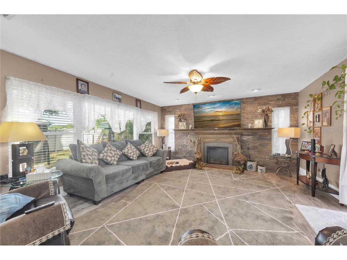 2087 59th Street N Clearwater FL 33760 A4671283 image6