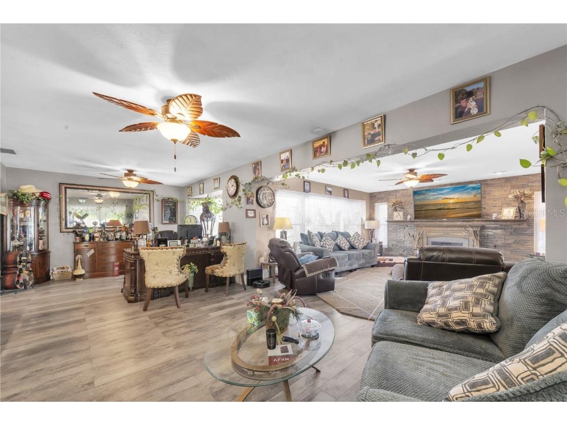 2087 59th Street N Clearwater FL 33760 A4671283 image9