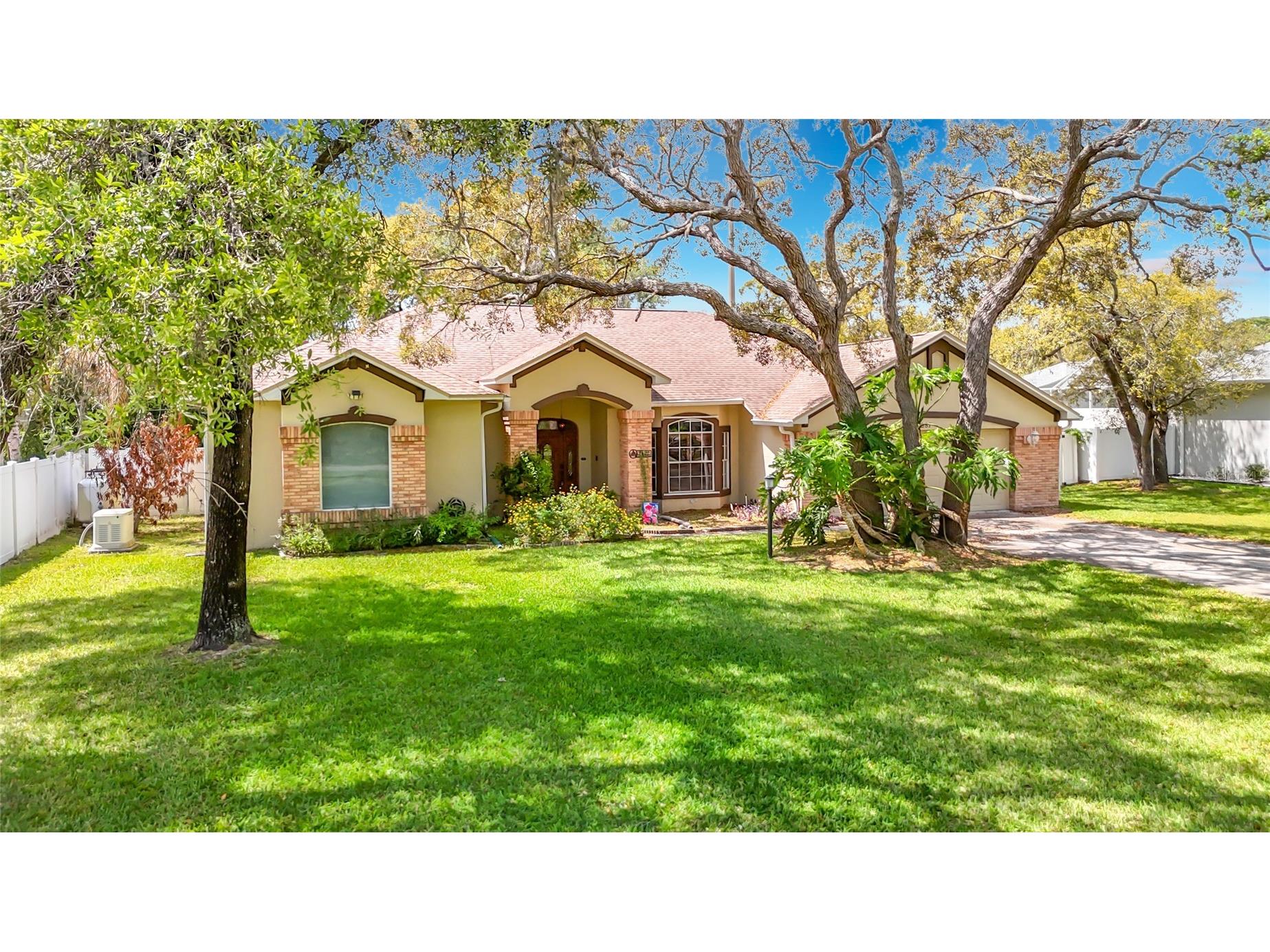2087 Breezy Way Spring Hill FL 34608 W7884428 image3