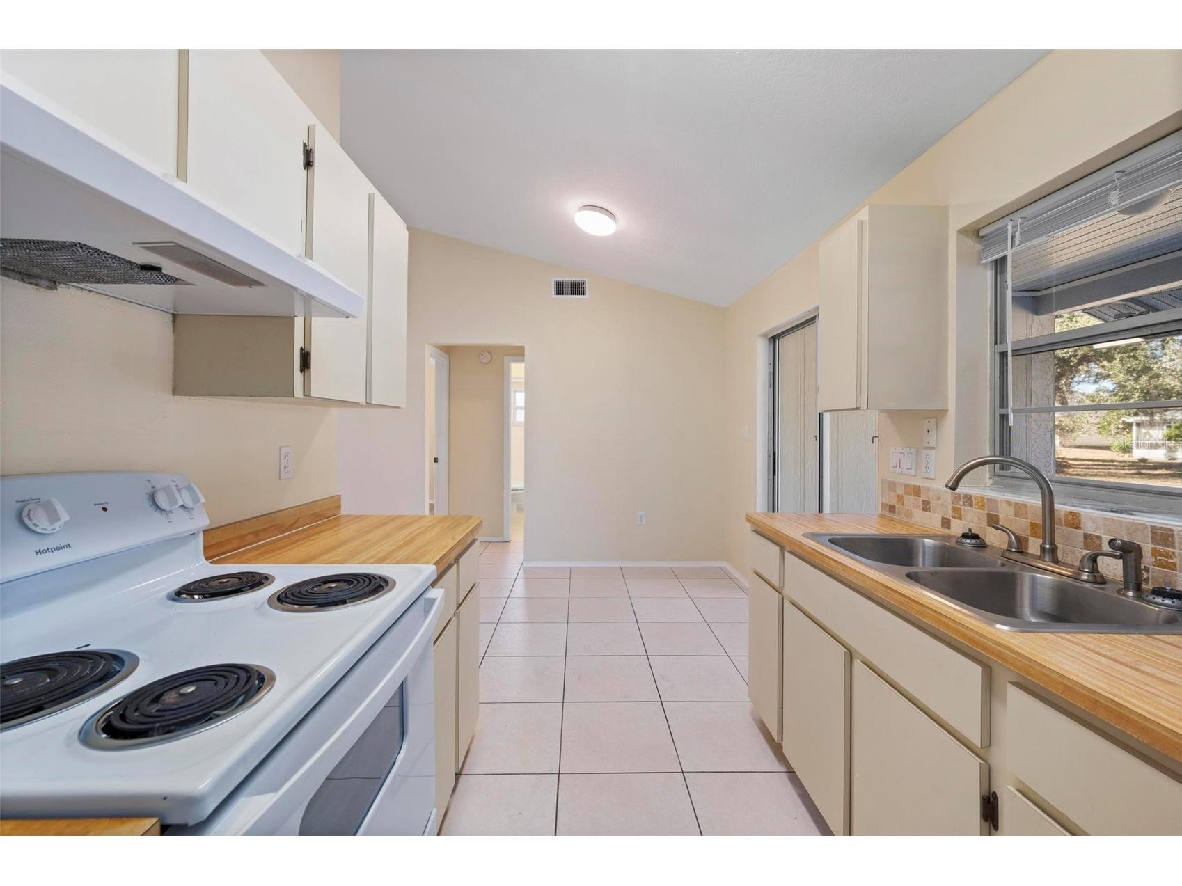 2087 Como Street #B Port Charlotte FL 33948 C7524681 image15