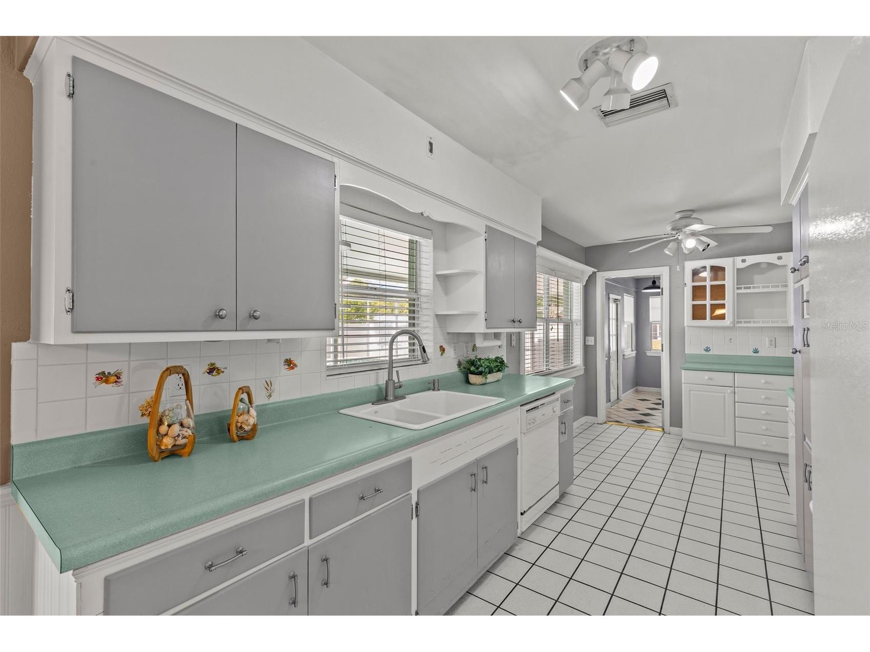 2087 Druid Road E Clearwater FL 33764 TB8511515 image22