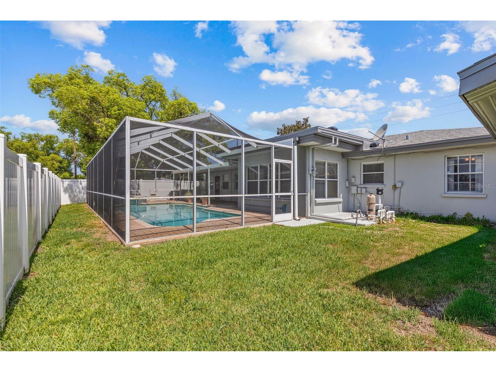 2087 Druid Road E Clearwater FL 33764 TB8511515 image38