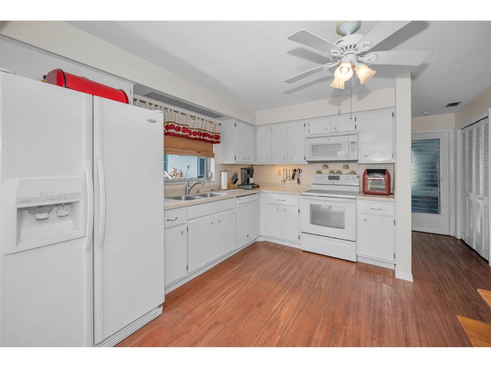 2087 Hillwood Drive Clearwater FL 33763 TB8442158 image15
