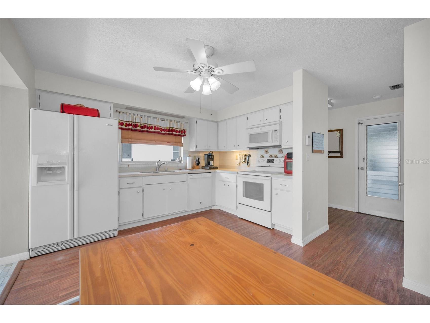 2087 Hillwood Drive Clearwater FL 33763 TB8442158 image17