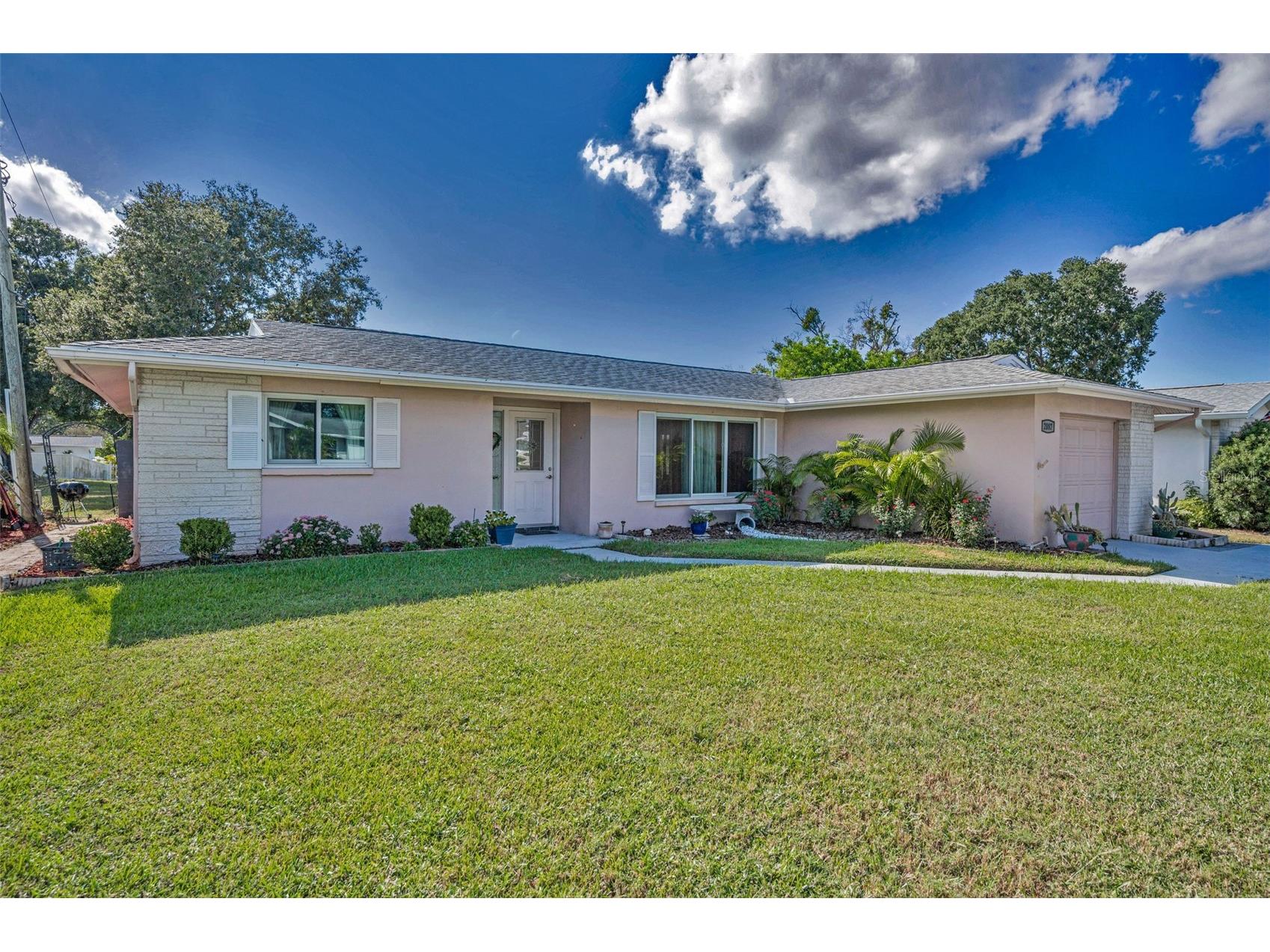 2087 Hillwood Drive Clearwater FL 33763 TB8442158 image3