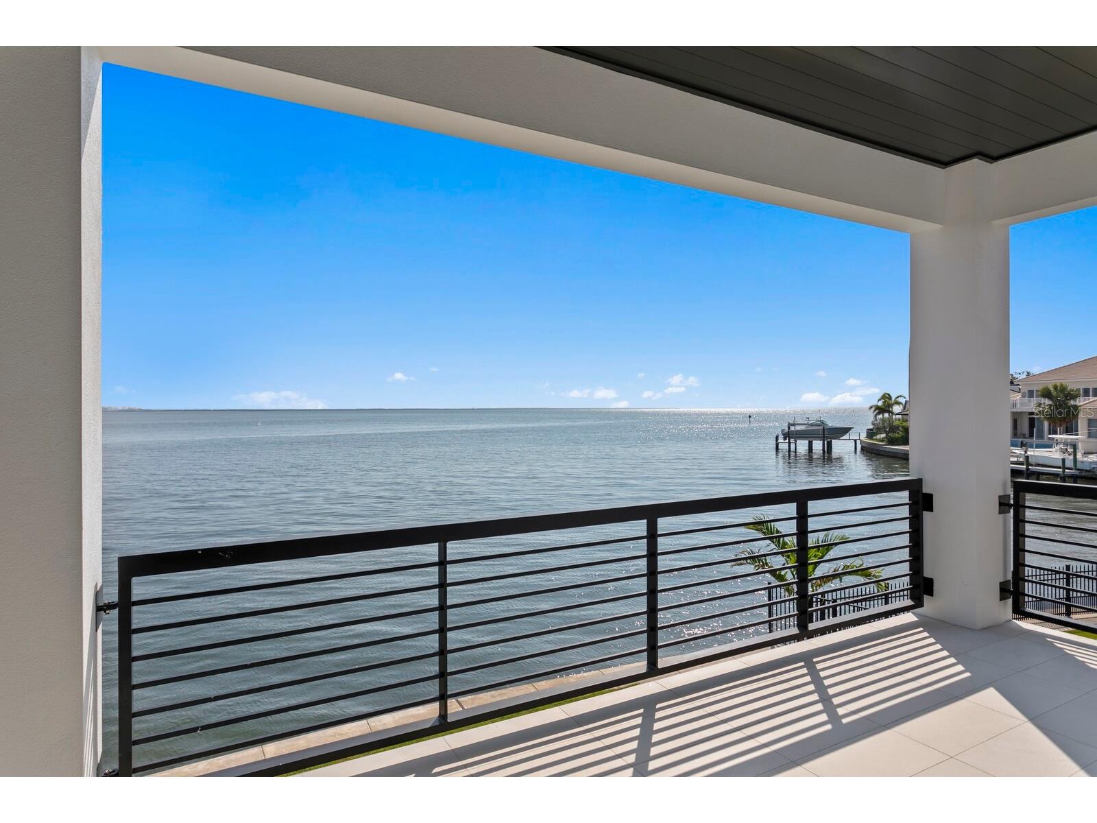 2087 Michigan Avenue NE Saint Petersburg FL 33703 - TAMPA BAY TB8386859 image17