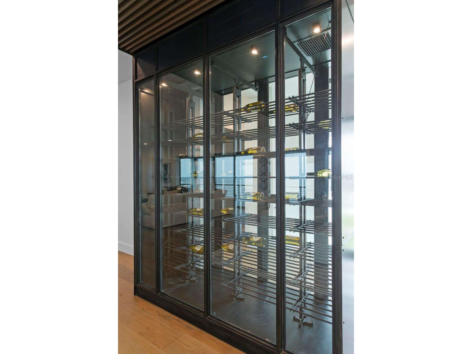 2087 Michigan Avenue NE Saint Petersburg FL 33703 - TAMPA BAY TB8386859 image18