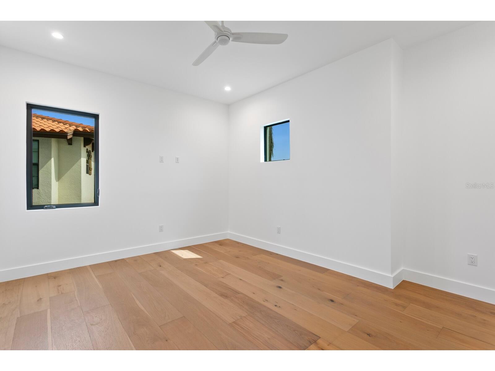 2087 Michigan Avenue NE Saint Petersburg FL 33703 - TAMPA BAY TB8386859 image22