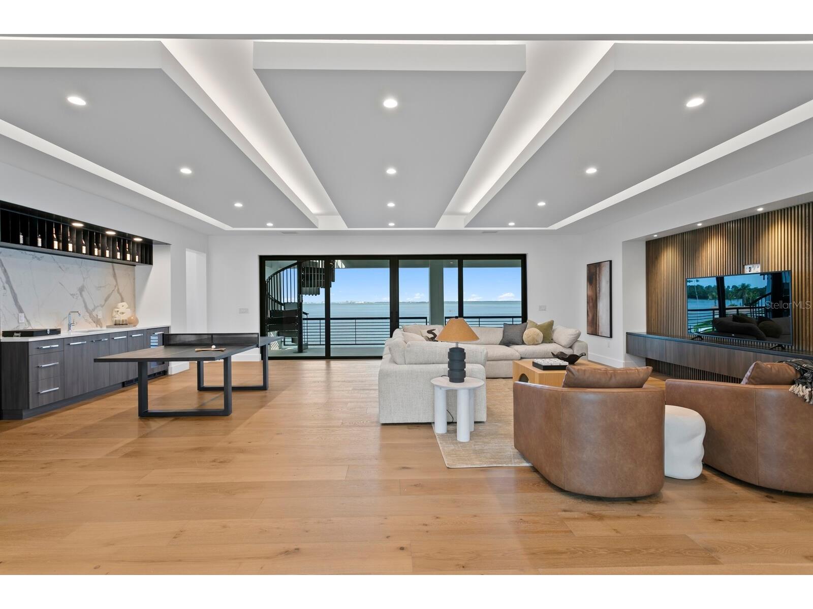 2087 Michigan Avenue NE Saint Petersburg FL 33703 - TAMPA BAY TB8386859 image25