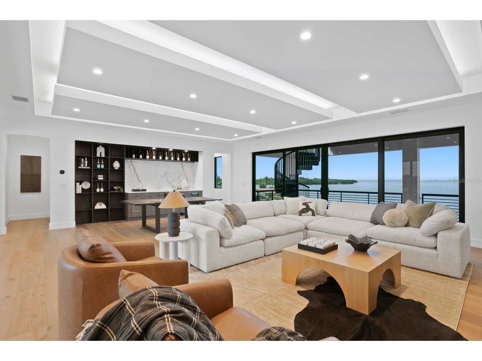 2087 Michigan Avenue NE Saint Petersburg FL 33703 - TAMPA BAY TB8386859 image26