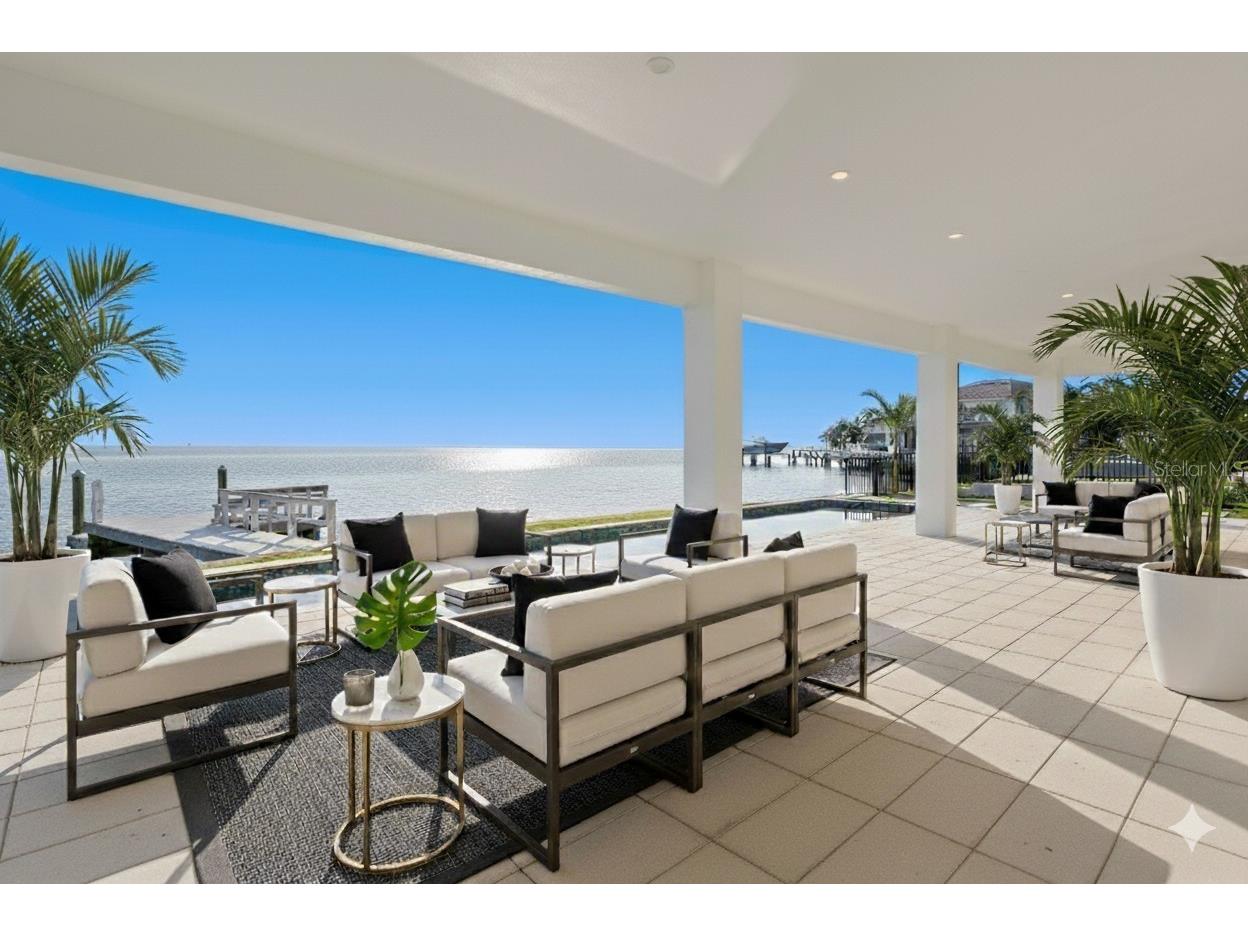 2087 Michigan Avenue NE Saint Petersburg FL 33703 - TAMPA BAY TB8386859 image4