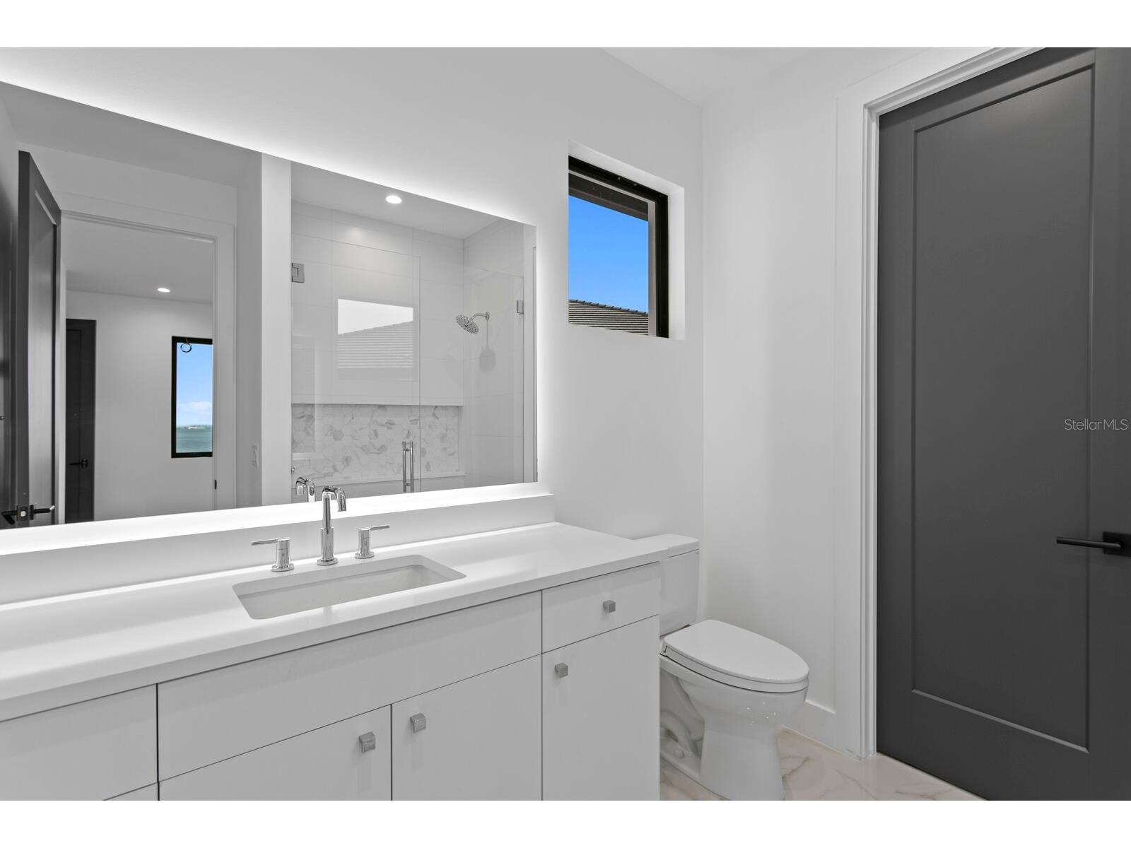 2087 Michigan Avenue NE Saint Petersburg FL 33703 - TAMPA BAY TB8386859 image43