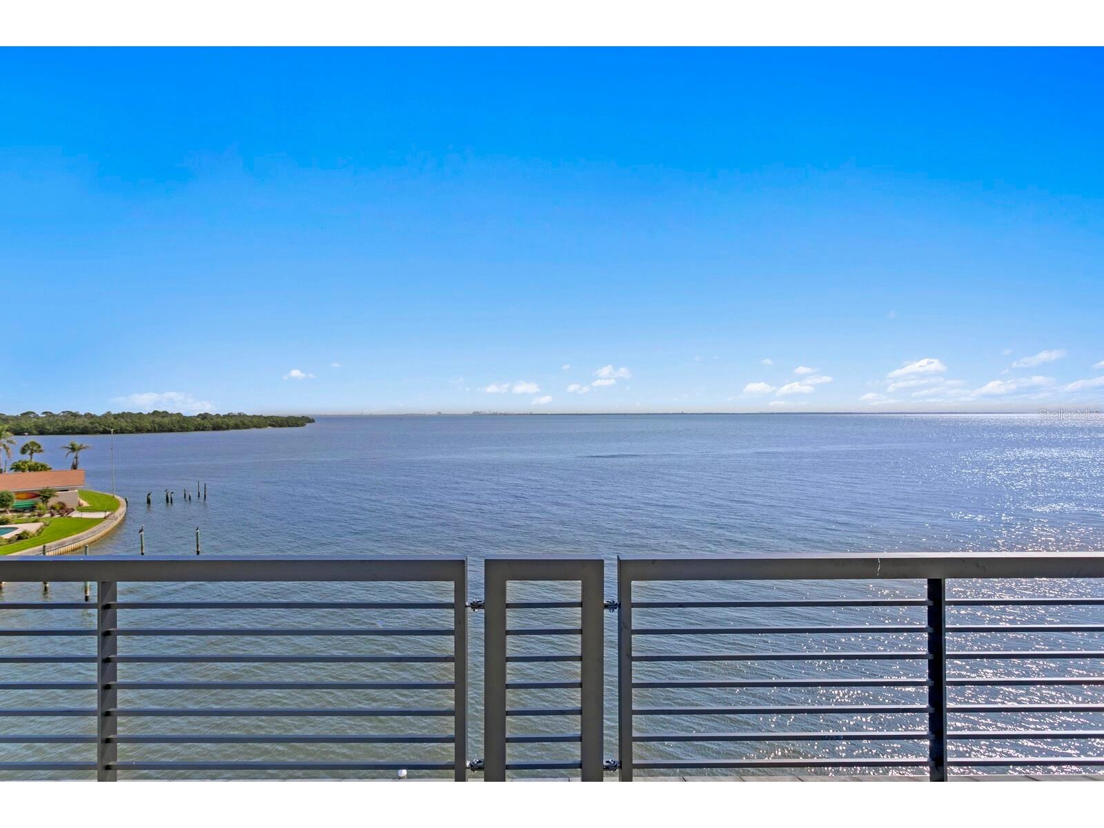 2087 Michigan Avenue NE Saint Petersburg FL 33703 - TAMPA BAY TB8386859 image48