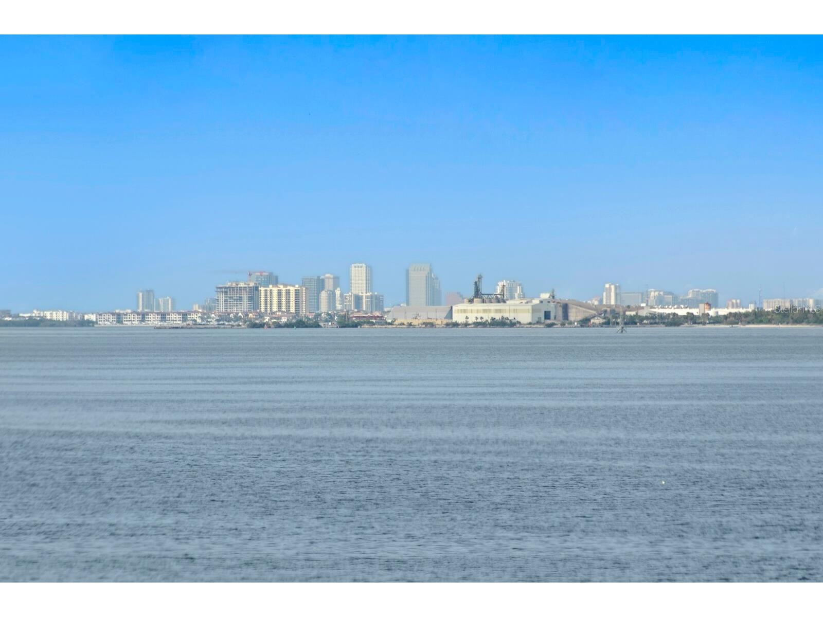 2087 Michigan Avenue NE Saint Petersburg FL 33703 - TAMPA BAY TB8386859 image50