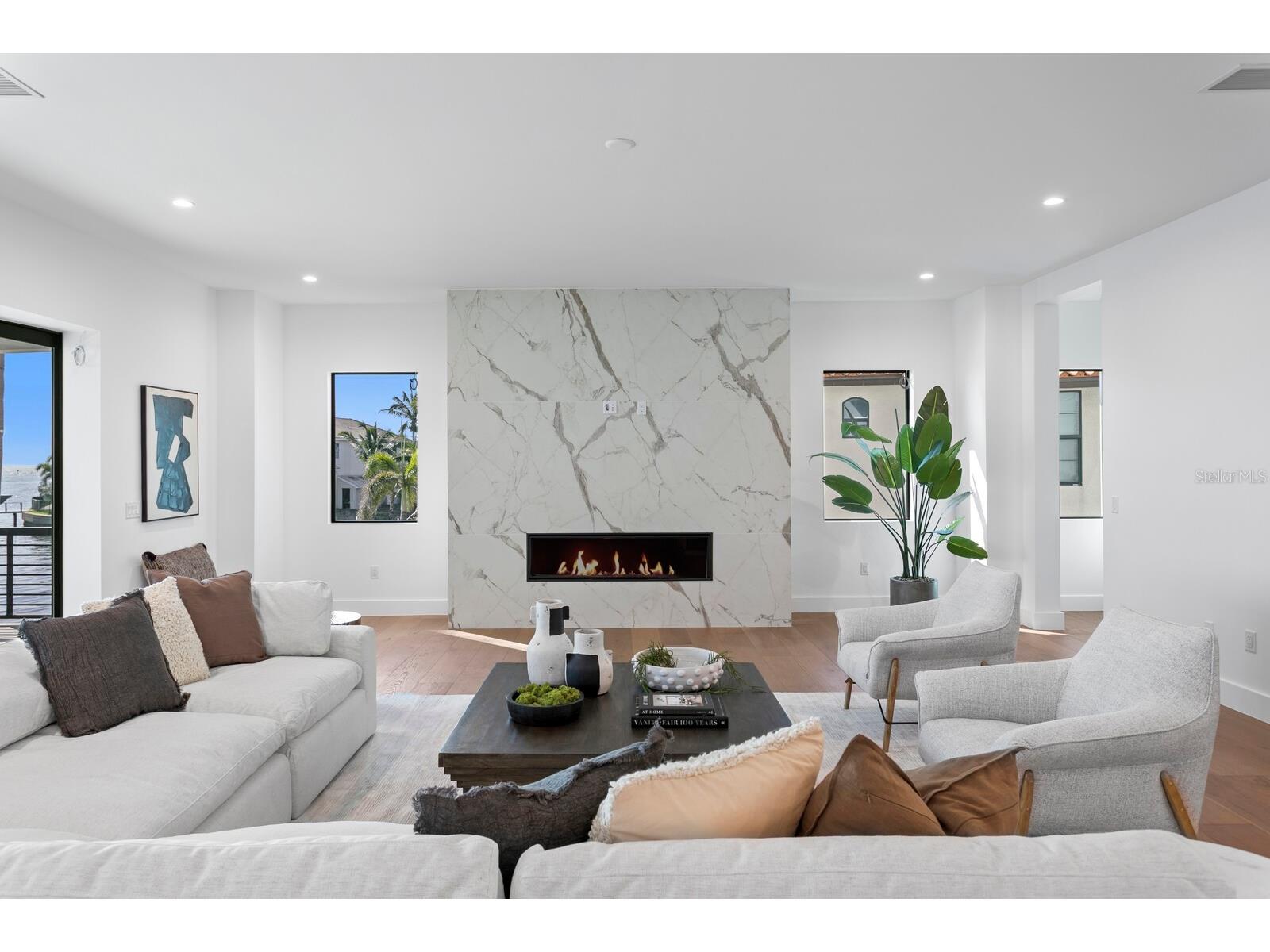 2087 Michigan Avenue NE Saint Petersburg FL 33703 - TAMPA BAY TB8386859 image6