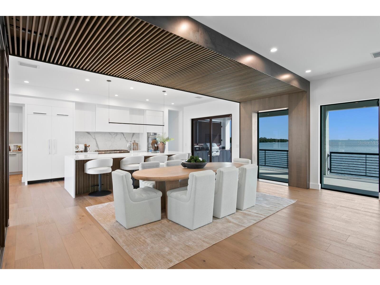 2087 Michigan Avenue NE Saint Petersburg FL 33703 - TAMPA BAY TB8386859 image9