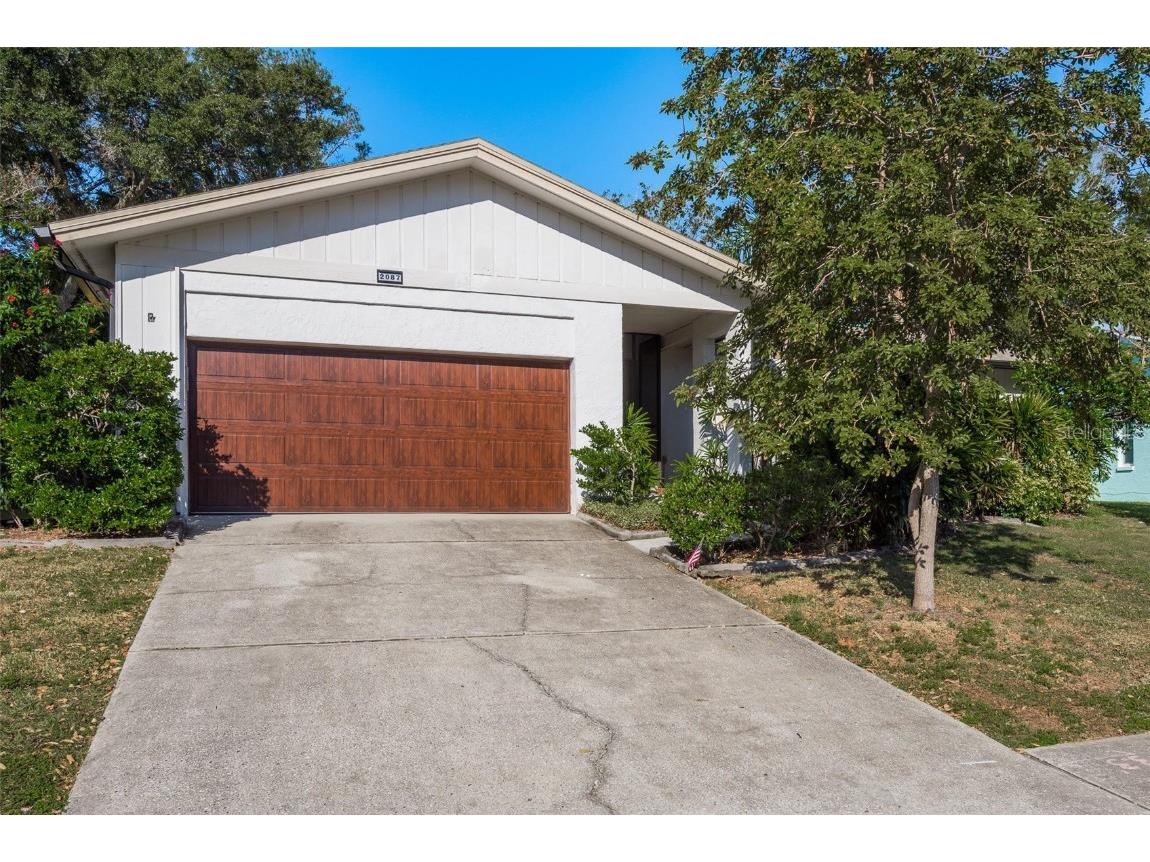 2087 Swan Lane Safety Harbor FL 34695 U8216818 image1