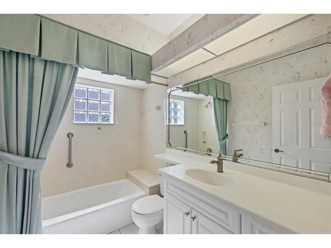 2087 Timucua Trail Nokomis FL 34275 O6332748 image15