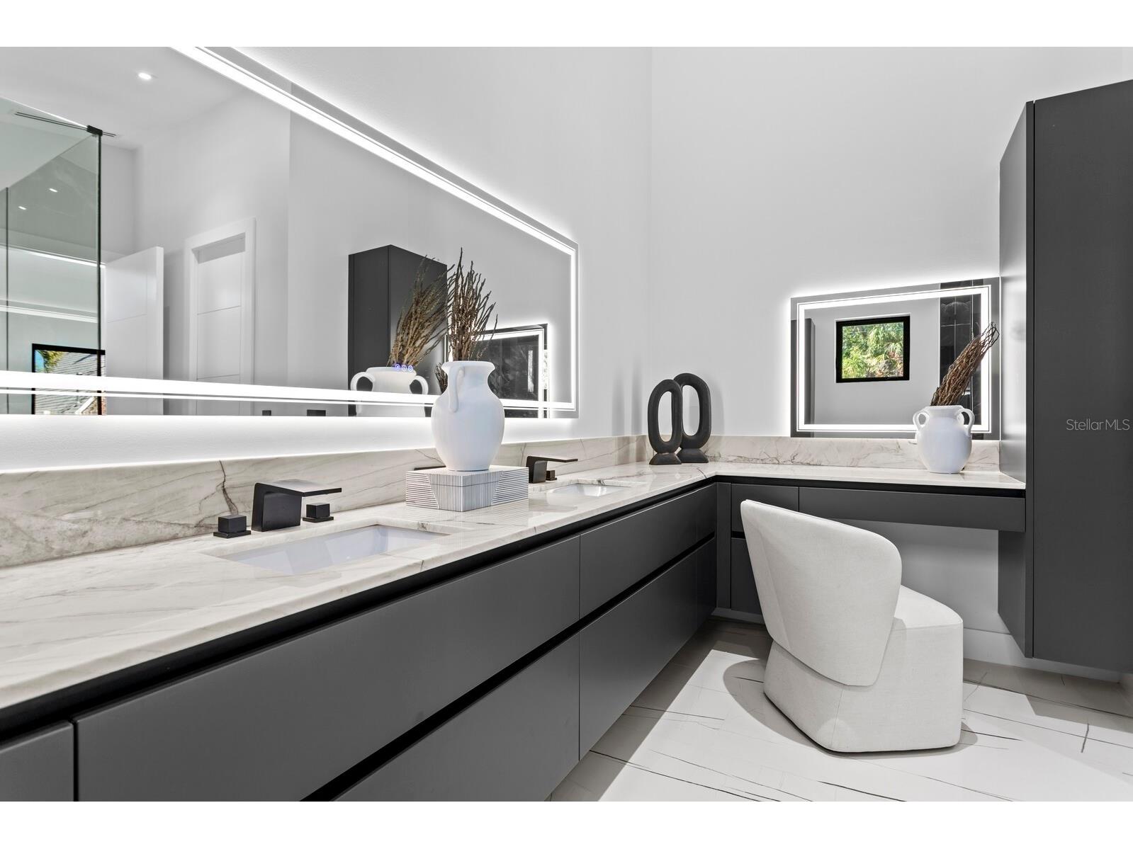 2089 Arlington Street Sarasota FL 34239 TB8471775 image16