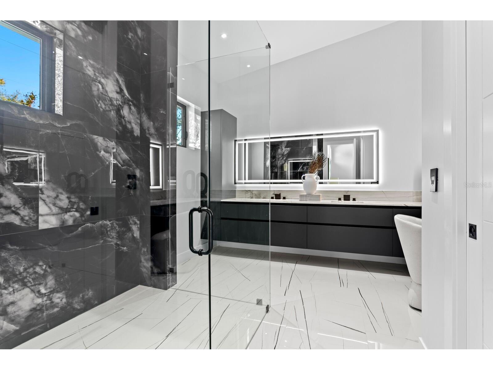 2089 Arlington Street Sarasota FL 34239 TB8471775 image17