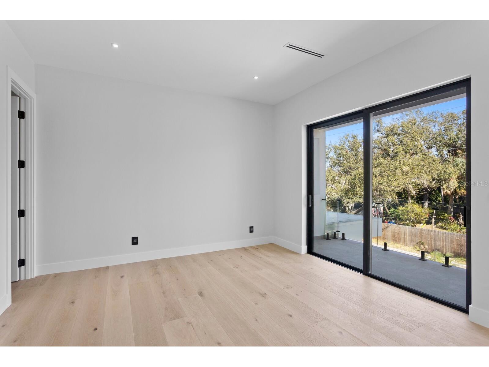 2089 Arlington Street Sarasota FL 34239 TB8471775 image47