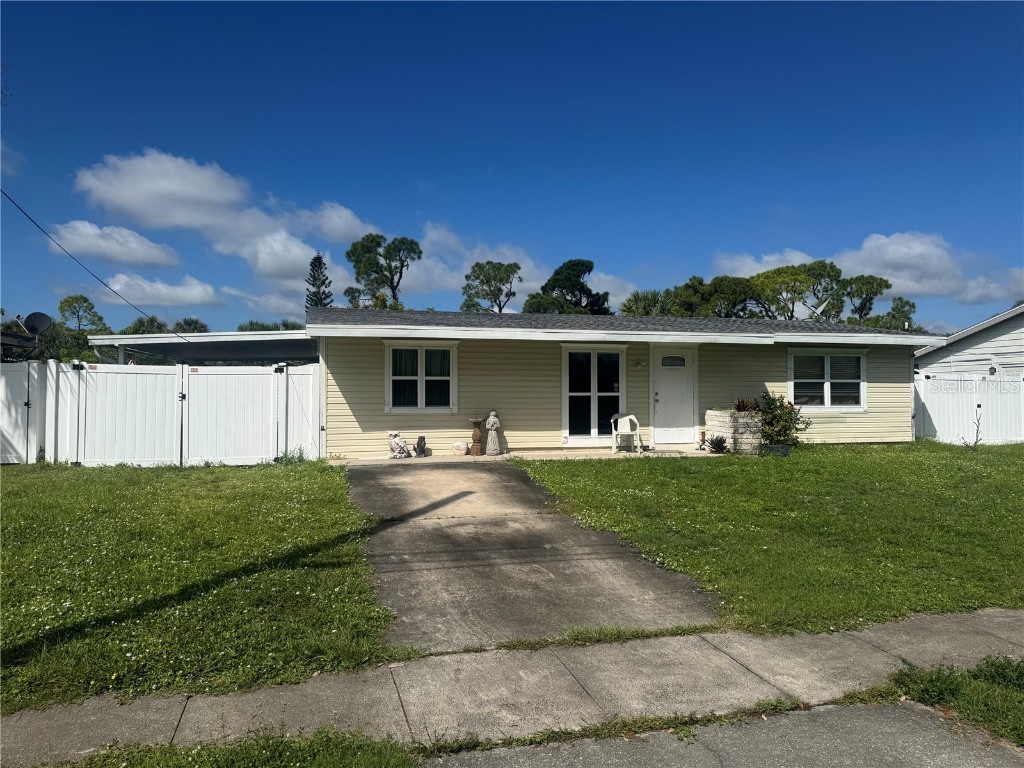 2089 Hariet Street Port Charlotte FL 33952 C7515842 image1