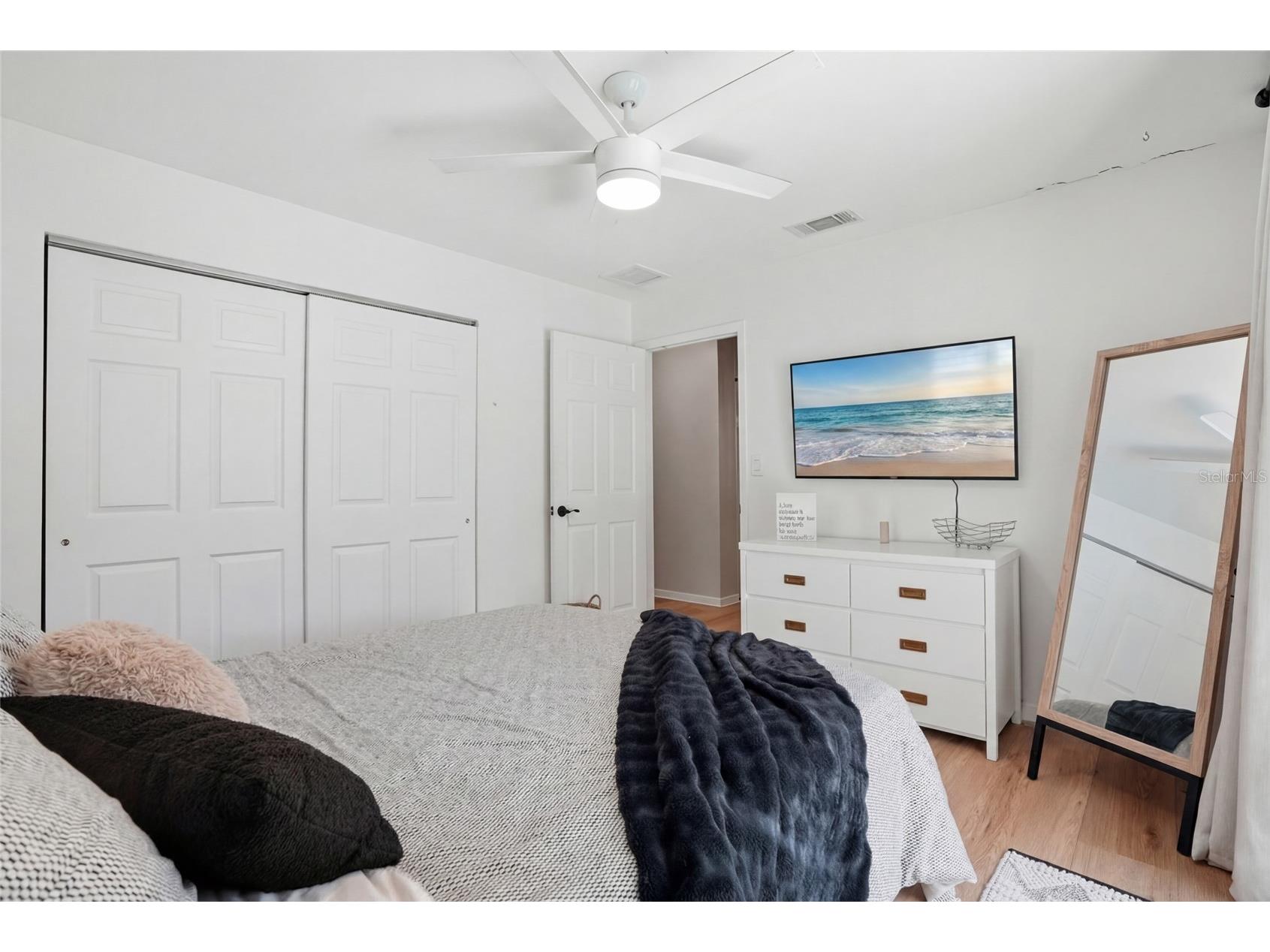 2089 Swan Lane Safety Harbor FL 34695 TB8496442 image29