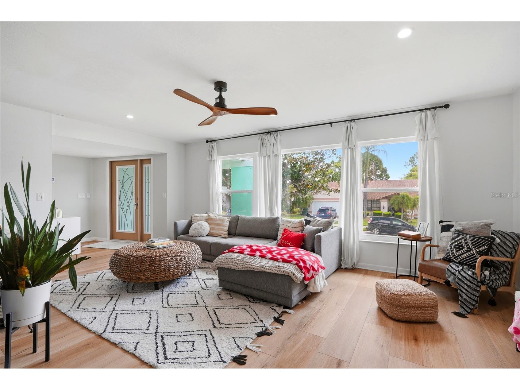 2089 Swan Lane Safety Harbor FL 34695 TB8496442 image8
