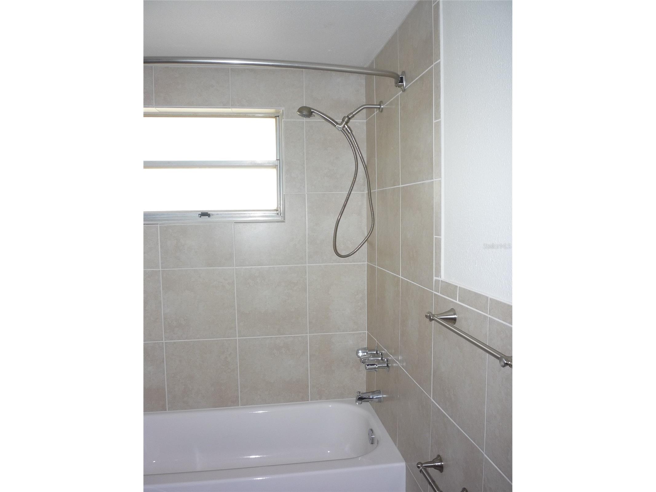 209 12th Avenue N Saint Petersburg FL 33704 TB8463738 image24