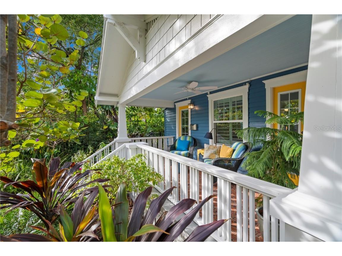 209 12th Avenue NE Saint Petersburg FL 33701 U8226420 image1