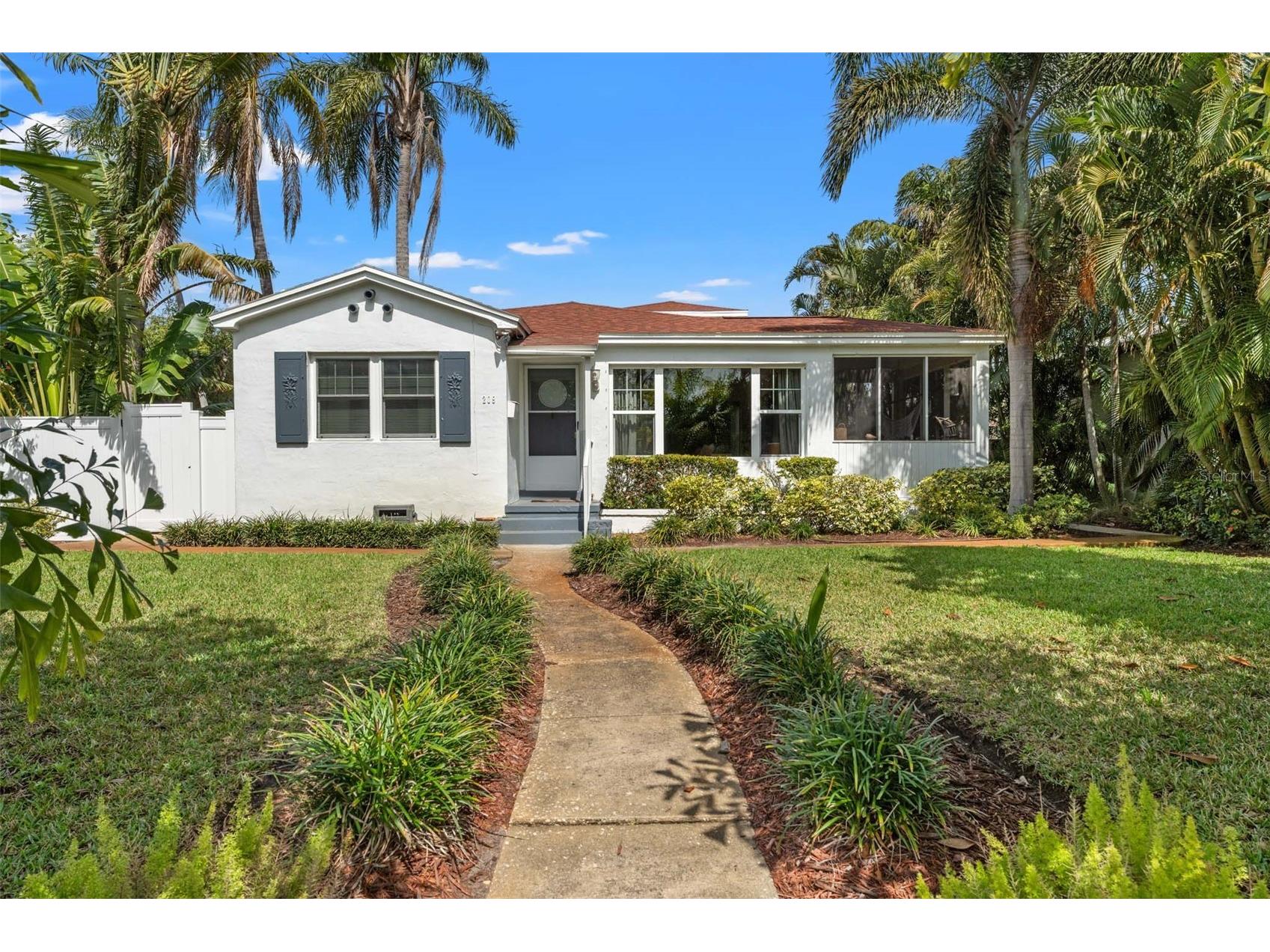 209 17th Avenue N Saint Petersburg FL 33704 TB8463086 image1