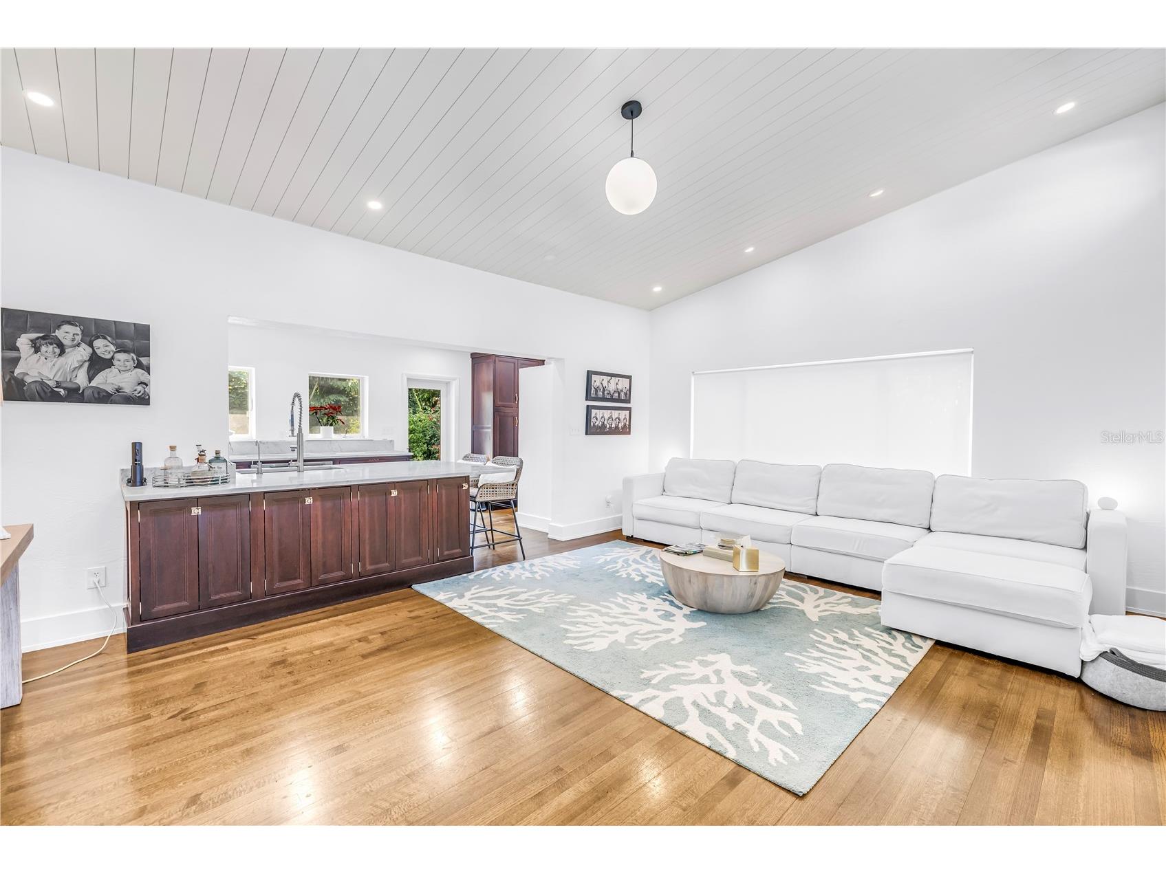 209 Bandera Way NE Saint Petersburg FL 33704 TB8492037 image14