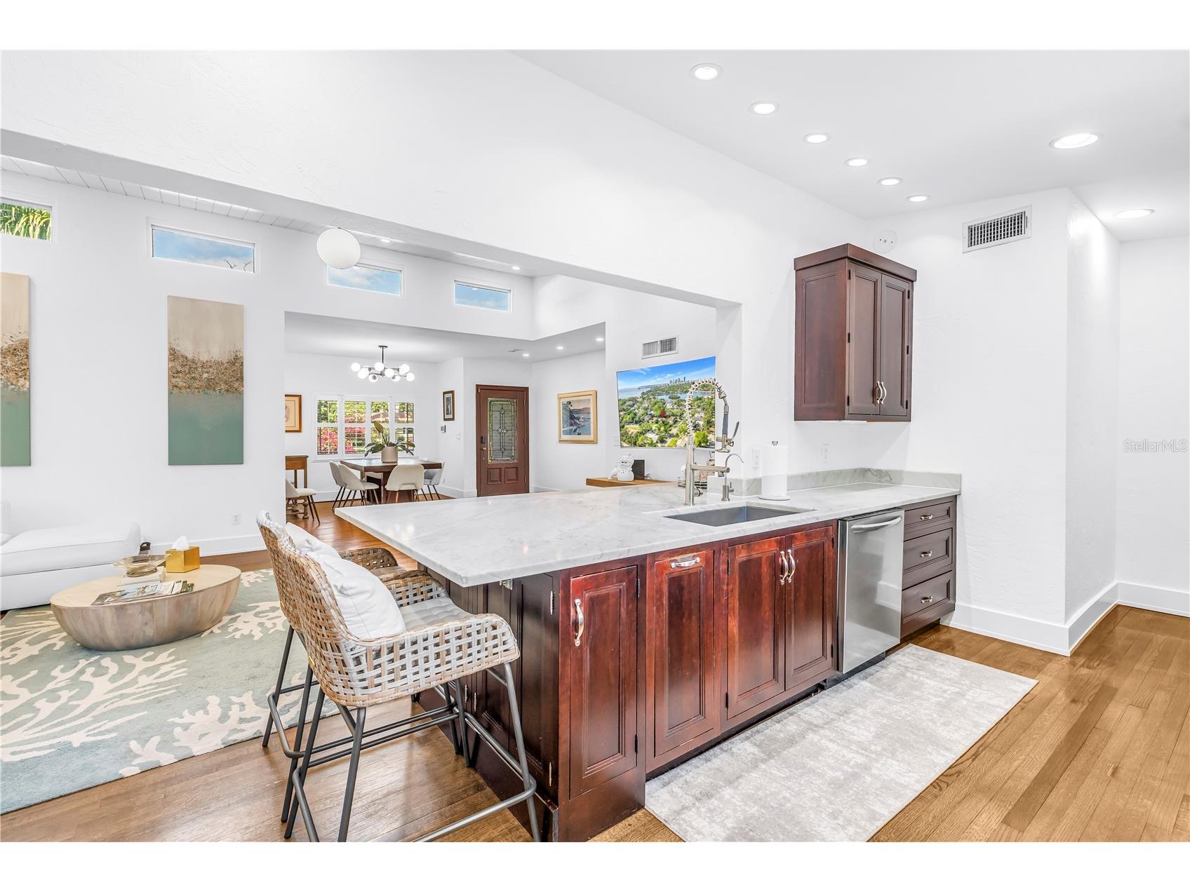209 Bandera Way NE Saint Petersburg FL 33704 TB8492037 image18